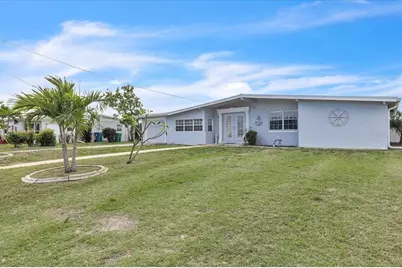 137 Poinsettia Circle NE, Port Charlotte, FL 33952 - Photo 39