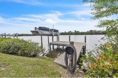 137 Poinsettia Circle NE, Port Charlotte, FL 33952 - Photo 25