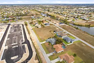 217 NW 20th Ave, Cape Coral, FL 33993 - Photo 7