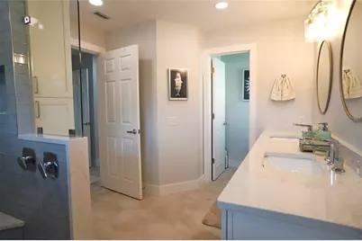 204 Carriage House Lane #204, Nokomis, FL 34275 - Photo 31