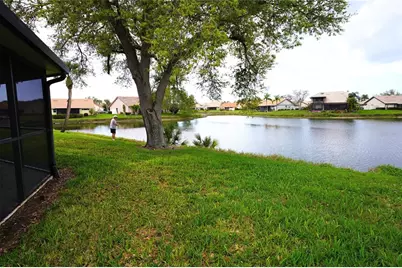 204 Carriage House Lane #204, Nokomis, FL 34275 - Photo 7