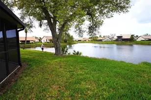 204 Carriage House Ln, Nokomis, FL 34275 - Photo 7