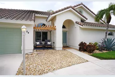 204 Carriage House Lane #204, Nokomis, FL 34275 - Photo 11