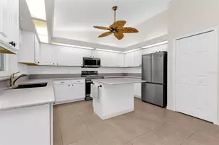 18939 Ayrshire Cir, Port Charlotte, FL 33948 - Photo 15