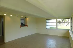 21019 Randall Ave, Port Charlotte, FL 33952 - Photo 23