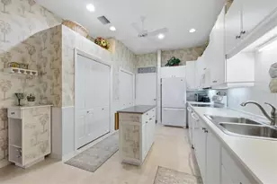 2023 Lynx Run, North Port, FL 34288 - Photo 5