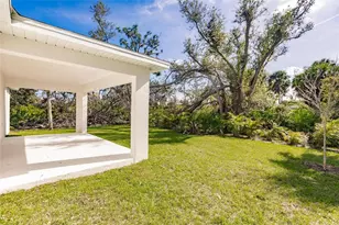 173 Haddock Dr, Rotonda West, FL 33947 - Photo 37