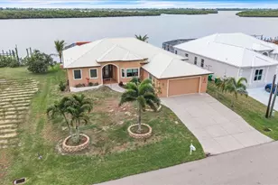 3766 Peace River Dr, Punta Gorda, FL 33983 - Photo 95