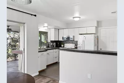 755 Hartford Drive NW, Port Charlotte, FL 33952 - Photo 7