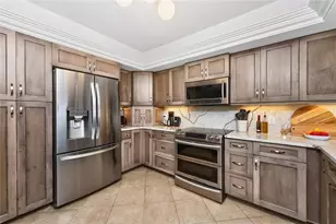 1601 Park Beach Cir, Punta Gorda, FL 33950 - Photo 9