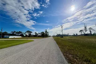 1408 NE 37th St, Cape Coral, FL 33909 - Photo 3