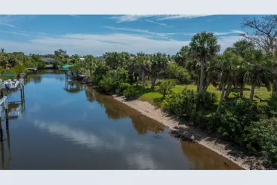 18546 Ashcroft Circle, Port Charlotte, FL 33948 - Photo 25