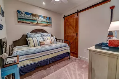 241 17th Street N, Bradenton Beach, FL 34217 - Photo 37