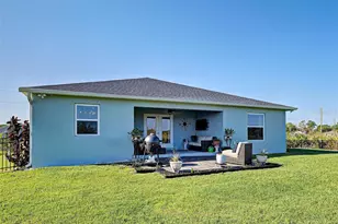 12202 Moore Ct, Port Charlotte, FL 33981 - Photo 11