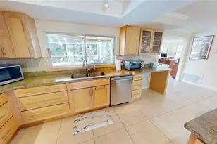 176 Dartmouth Dr NW, Port Charlotte, FL 33952 - Photo 9