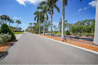 554 Parkwood Avenue, North Port, FL 34287 - Photo 51