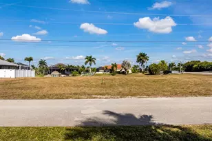 2503 SW 41st St, Cape Coral, FL 33914 - Photo 11