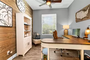 11899 SW Darcy Dr, Lake Suzy, FL 34269 - Photo 13