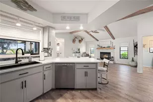 46 Bunker Ct, Rotonda West, FL 33947 - Photo 13