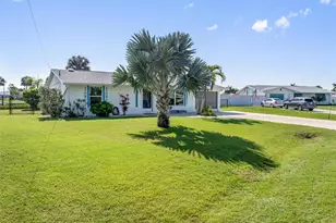 4398 Wynkoop Cir, Port Charlotte, FL 33948 - Photo 35