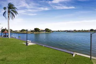 29 SE 10th Ave, Cape Coral, FL 33990 - Photo 3