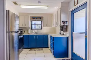 2100 Kings Hwy Crescent, Port Charlotte, FL 33980 - Photo 9