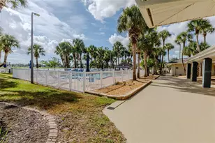 2100 Kings Hwy Crescent, Port Charlotte, FL 33980 - Photo 59
