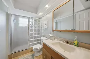 76 Windsor Dr, Englewood, FL 34223 - Photo 17