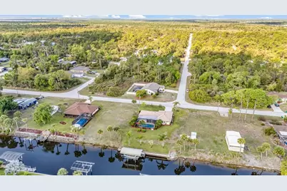 2426 Como Street, Port Charlotte, FL 33948 - Photo 7