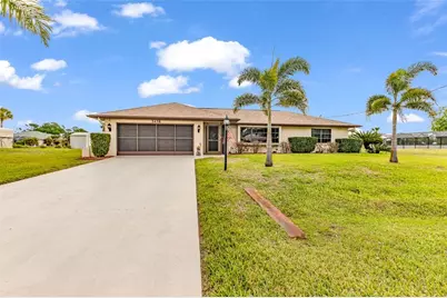 2426 Como Street, Port Charlotte, FL 33948 - Photo 11