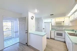 504 Rose Apple Cir, Port Charlotte, FL 33954 - Photo 7