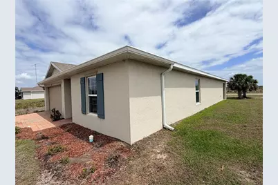 513 Ella Jean Pi, Banyan Village, Labelle, FL 33935 - Photo 3