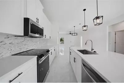 11370 Gulfstream Boulevard, Port Charlotte, FL 33981 - Photo 13