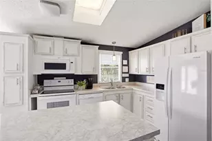 701 Aqui Esta Dr, Punta Gorda, FL 33950 - Photo 9