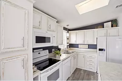 701 Aqui Esta Drive #52, Punta Gorda, FL 33950 - Photo 11