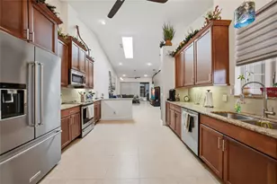 4691 Turnberry Cir, North Port, FL 34288 - Photo 3