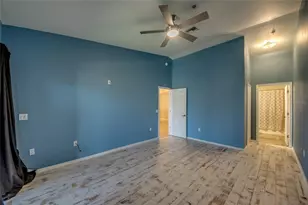 12515 McGregor Blvd, Fort Myers, FL 33919 - Photo 17