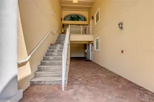 12515 McGregor Blvd, Fort Myers, FL 33919 - Photo 3