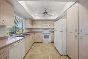 25160 Recife Dr, Punta Gorda, FL 33983 - Photo 5