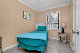 815 Conreid Dr NE, Port Charlotte, FL 33952 - Photo 9