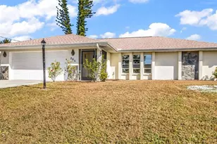 285 Mark Twain Ln, Rotonda West, FL 33947 - Photo 1