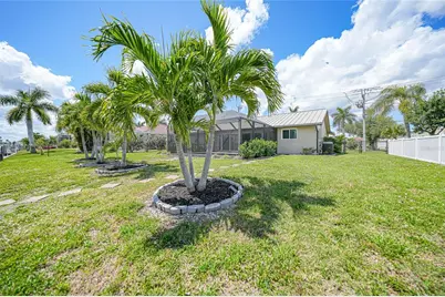 380 Coronado Drive, Punta Gorda, FL 33950 - Photo 47