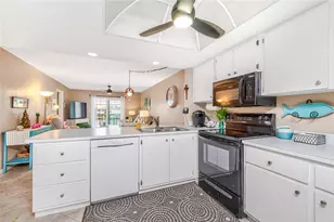 12274 SW Egret Cir, Lake Suzy, FL 34269 - Photo 5