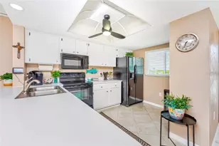 12274 SW Egret Cir, Lake Suzy, FL 34269 - Photo 9