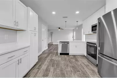 301 E Virginia Avenue, Punta Gorda, FL 33950 - Photo 7