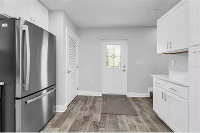 301 E Virginia Avenue, Punta Gorda, FL 33950 - Photo 9