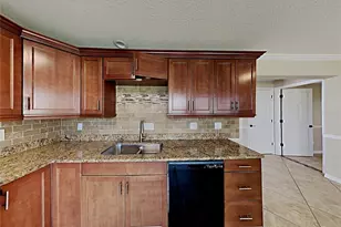1745 Horsechestnut Ct, Trinity, FL 34655 - Photo 7