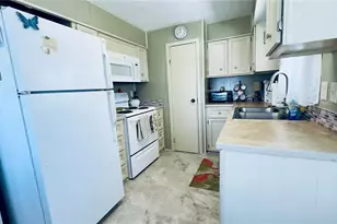 553 Fleetwood St, North Port, FL 34287 - Photo 13