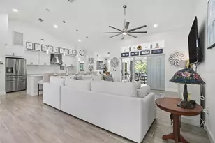 301 Gold Tree, Punta Gorda, FL 33955 - Photo 7