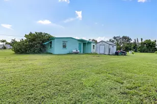 3107 Easy St, Port Charlotte, FL 33952 - Photo 3